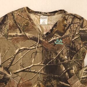 Realtree Long Sleeve V Neck Casual T Shirt Womens Size Small S Camo